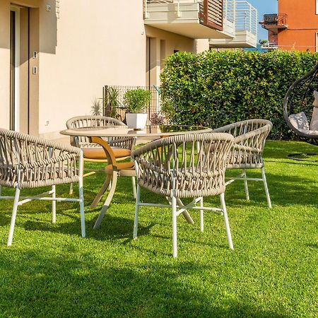 Lifestyle Apartments Dante Bardolino Luaran gambar