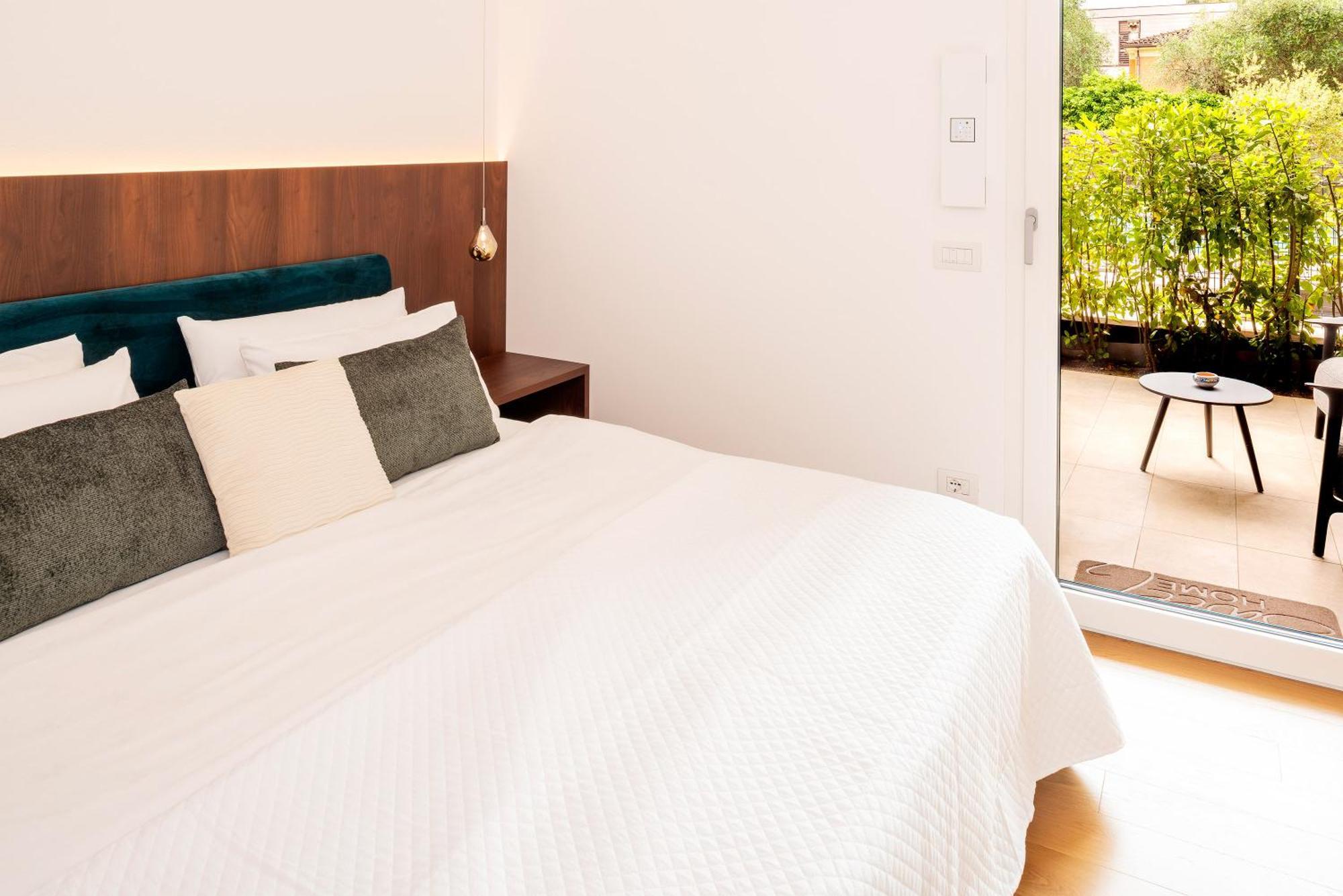 Lifestyle Apartments Dante Bardolino Luaran gambar