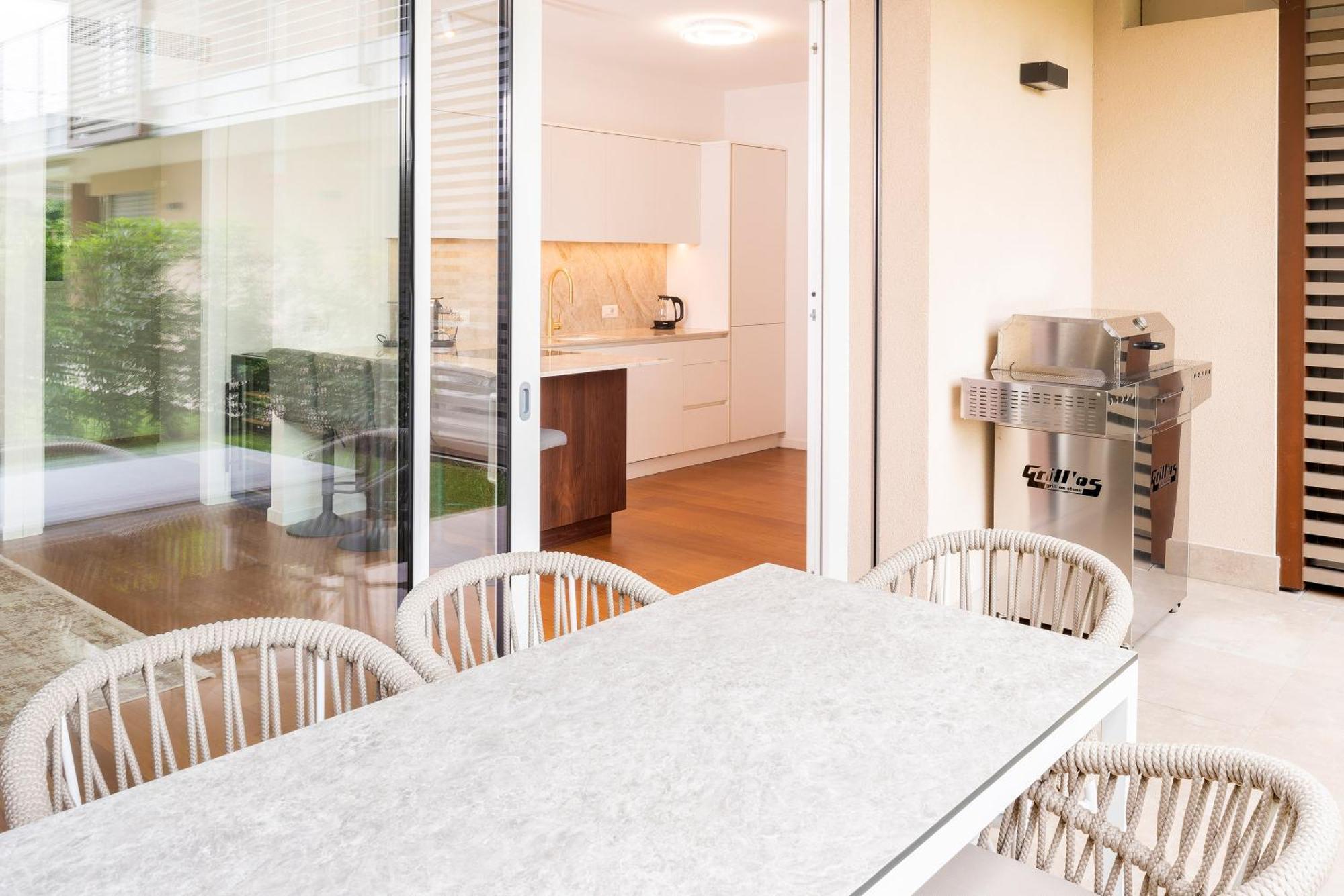 Lifestyle Apartments Dante Bardolino Luaran gambar